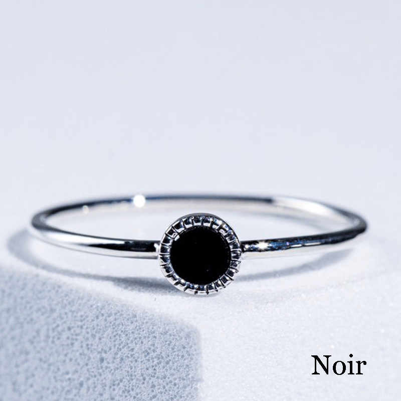 Noir onyx round silver ring