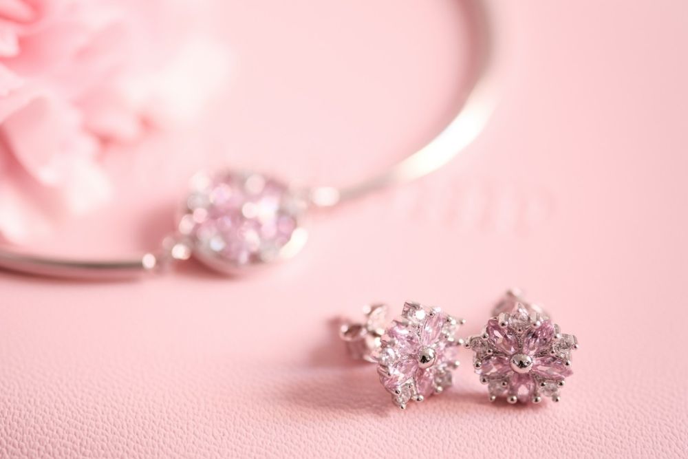 イヤリングとペンダント