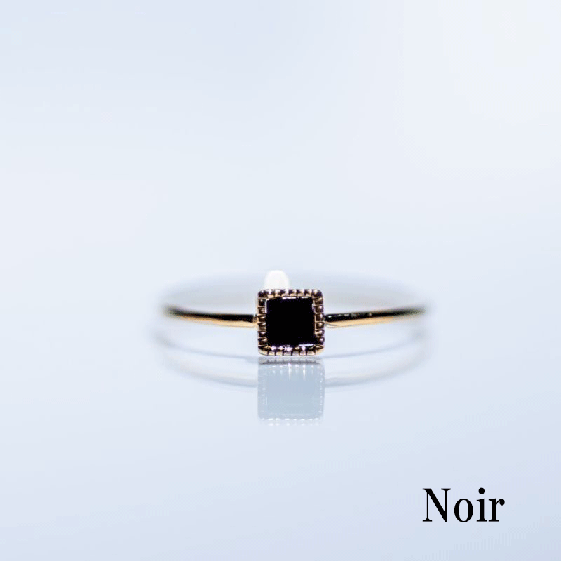 Noir onyx square ring