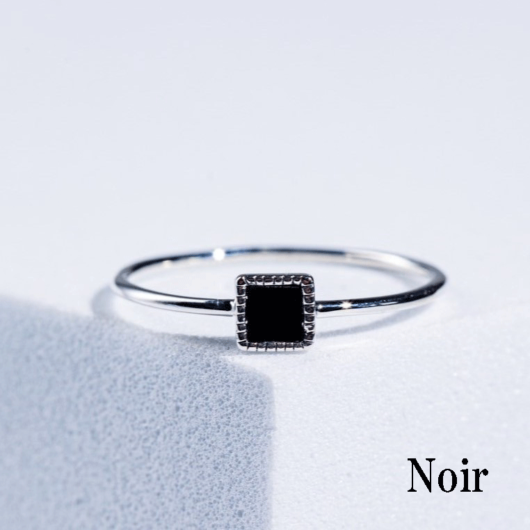 Noir onyx square silver ring
